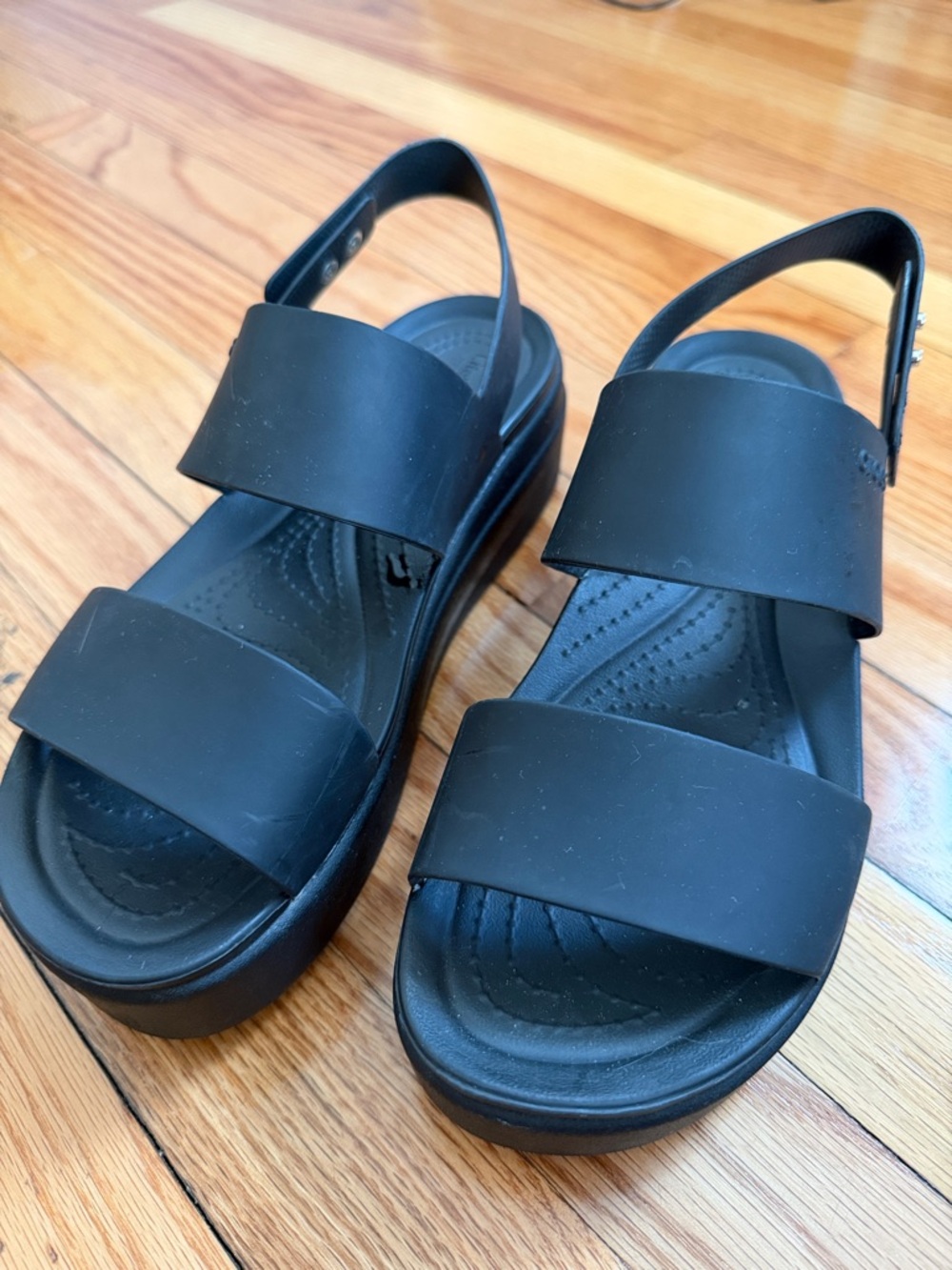 Crocs Brooklyn platform wedge